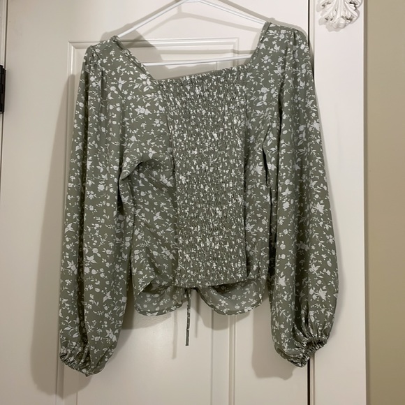 Abercrombie floral blouse - Picture 2 of 2